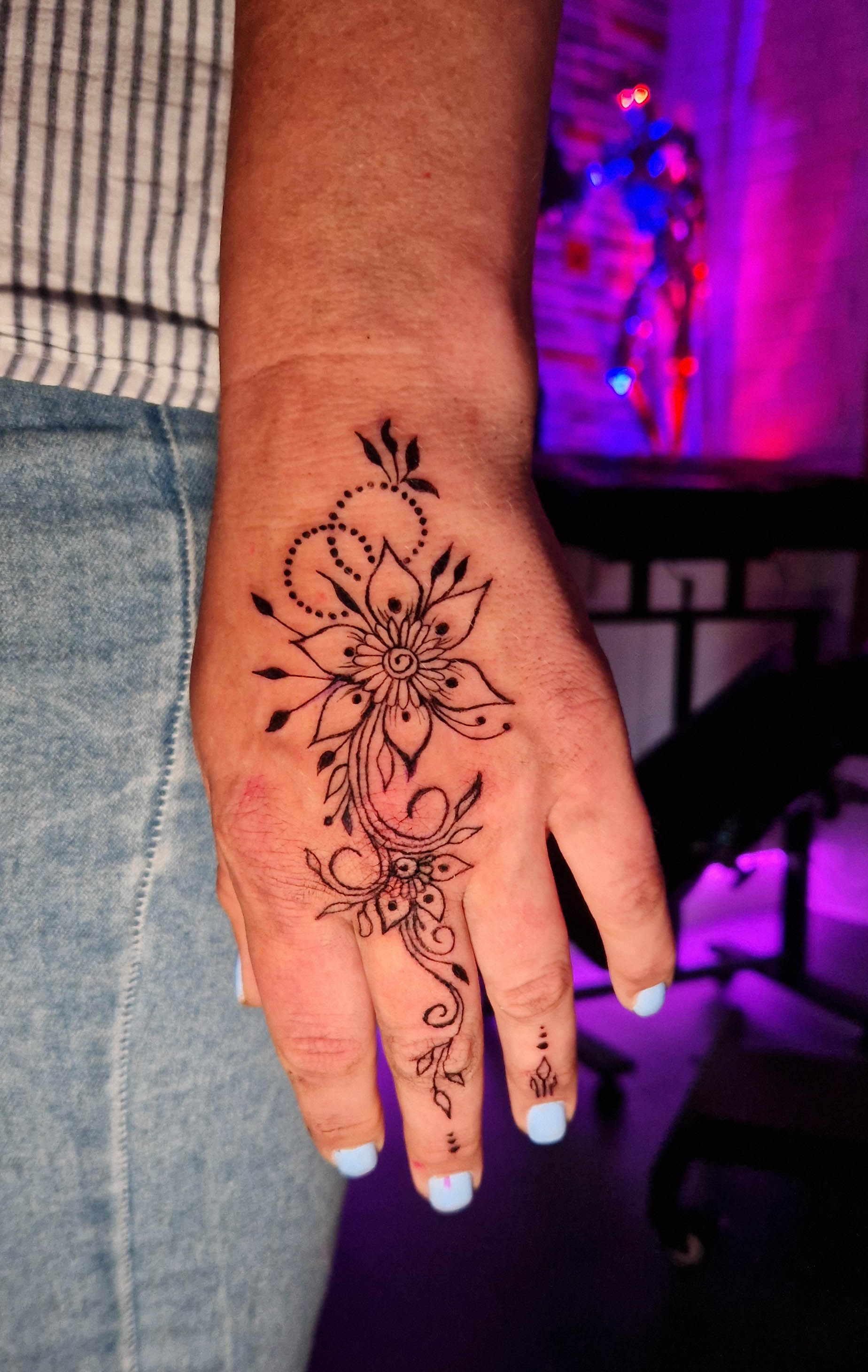 Ornamental hand piece