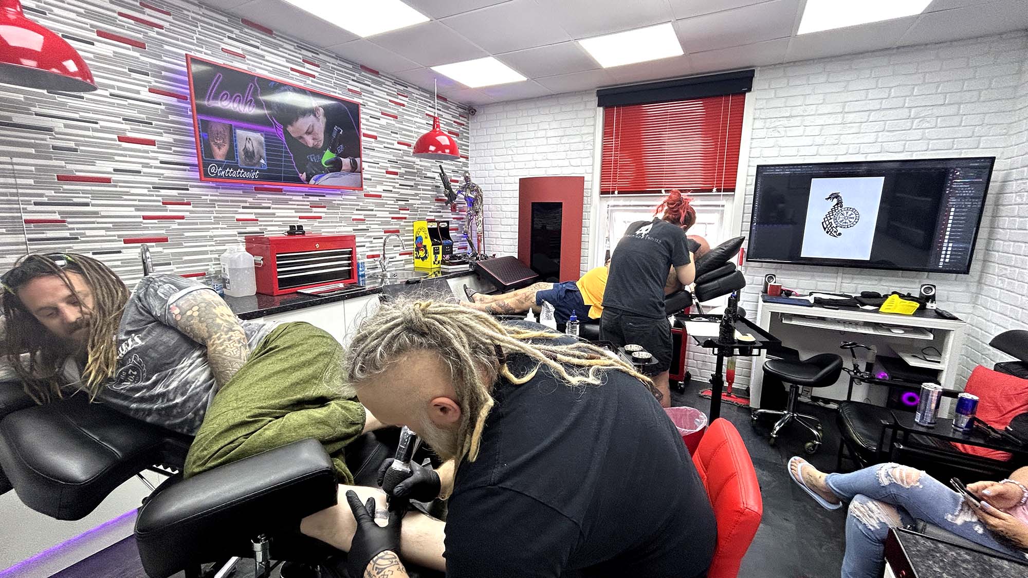A busy few weeks here at @retr.ink